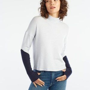 Red Haute NWT Soft Icy Blue and Navy Mock Turtleneck Sweater Size S